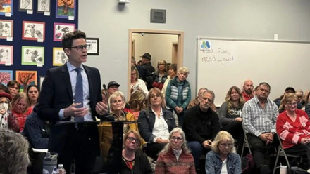 Montrose school board votes to hire controversial law firm.png